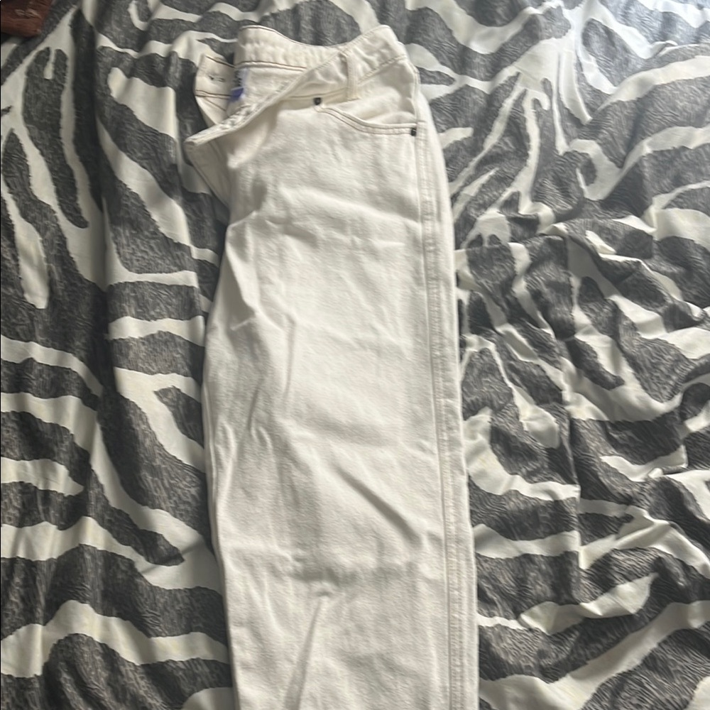 Elegant White Straight Leg Jeans for Women